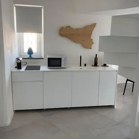 Holiday home La Finestra Sul Mare Aci Castello